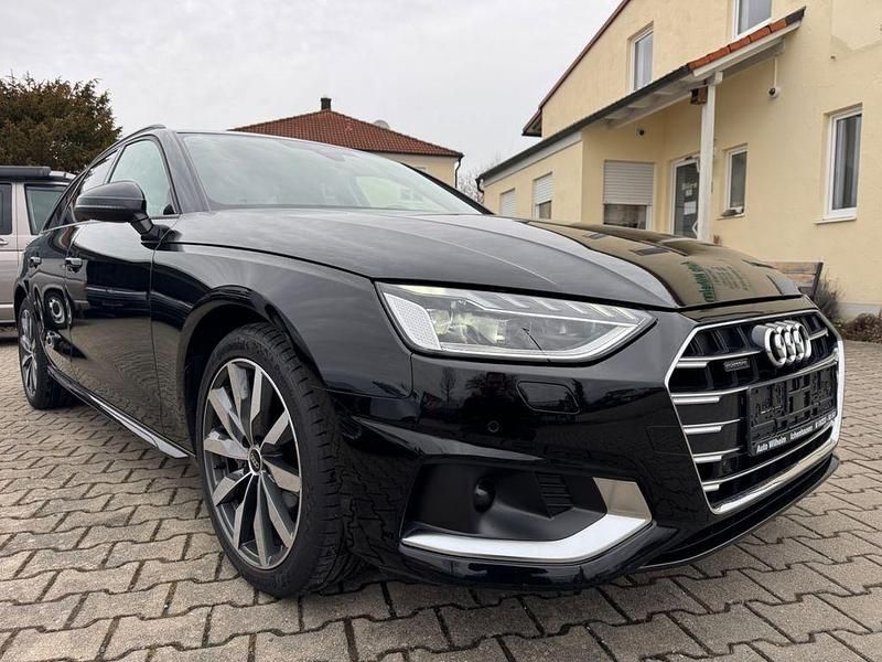 Gebraucht Audi A4 Advanced 204 PS (150 kW) 2023 Schwarz Kombi