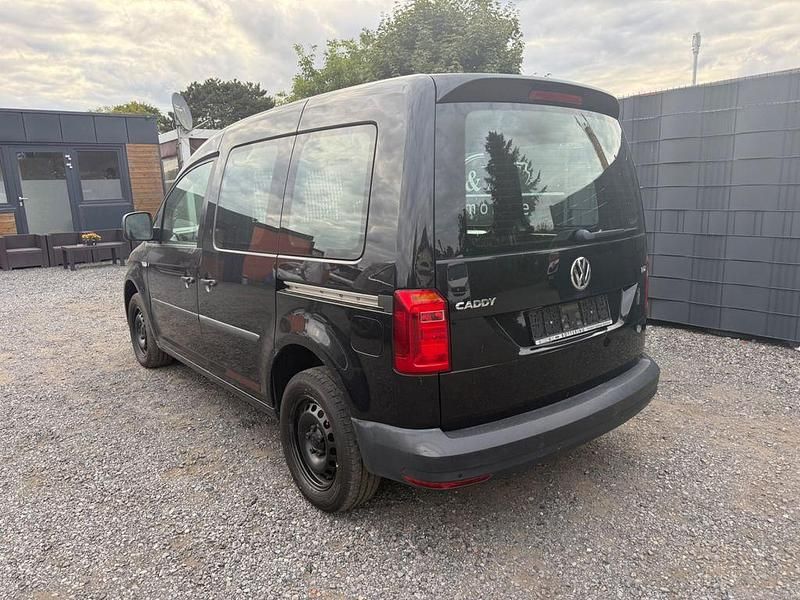 Gebraucht VW Caddy 102 PS (75 kW) 2017 Schwarz Van / Kleinbus