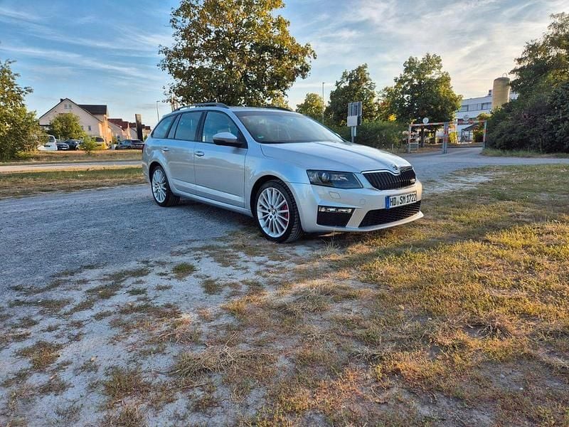 Silber Gebraucht 2014 Skoda Octavia RS Kombi | 12.000 € (Superpreis) - Bild 1/4