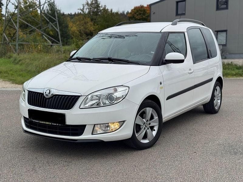 Weiß Gebraucht 2013 Skoda Roomster Fresh Van / Kleinbus | 3.690 € (Guter Preis) - Bild 1/4