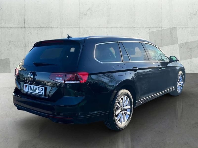 Gebraucht VW Passat Business 150 PS (110 kW) 2023 Schwarz Kombi