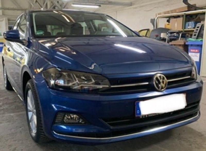Blau Gebraucht 2019 VW Polo Comfortline Kleinwagen | 16.800 € (Etwas zu teuer) - Bild 1/4