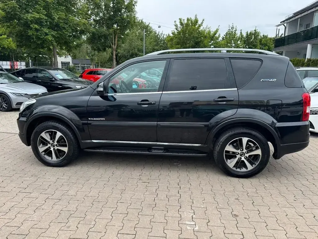 Gebraucht SsangYong Rexton Sapphire 155 PS (114 kW) 2015 Schwarz SUV