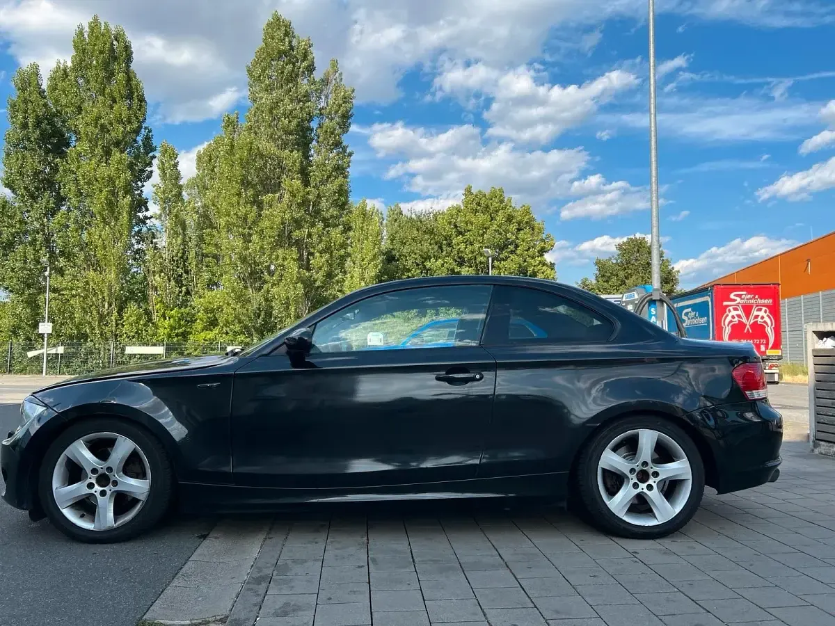 Gebraucht BMW 120 Coupé 177 PS (130 kW) 2008 Schwarz Coupé