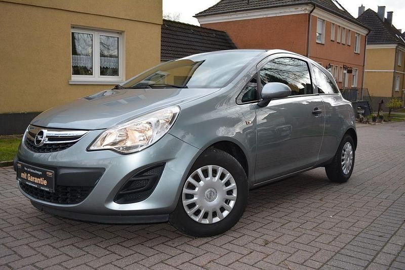 Gebraucht Opel Corsa Selection 69 PS (50 kW) 2013 Silber Kleinwagen