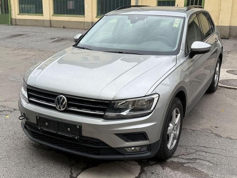 Silber Gebraucht 2017 VW Tiguan Trendline SUV | 8.900 € (Superpreis) - Bild 1/4