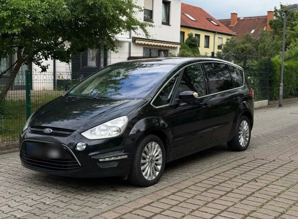 Gebraucht Ford S-MAX Titanium 163 PS (119 kW) 2012 Schwarz Van / Kleinbus
