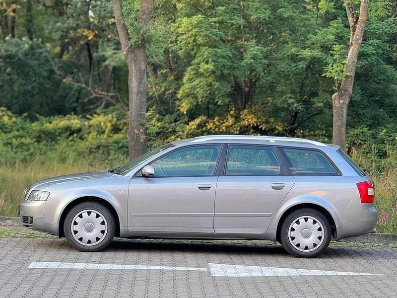 Gebraucht Audi A4 131 PS (96 kW) 2003 Grau Kombi
