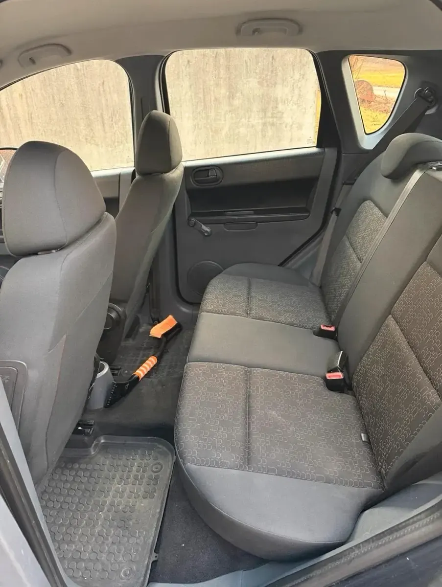 Gebraucht Mitsubishi Colt 75 PS (55 kW) 2010 Schwarz Kleinwagen