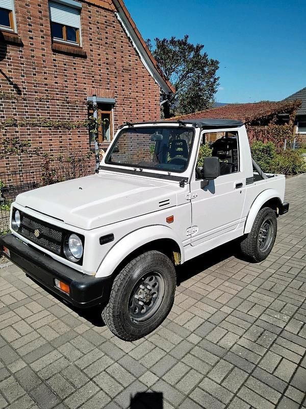 Second-hand Suzuki Samurai 70 CP (51 kW) 1996 Alb SUV