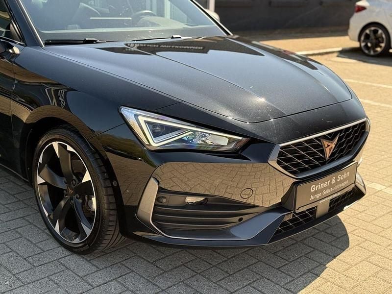 Second-hand Cupra Leon 150 CP (110 kW) 2023 Negru Break