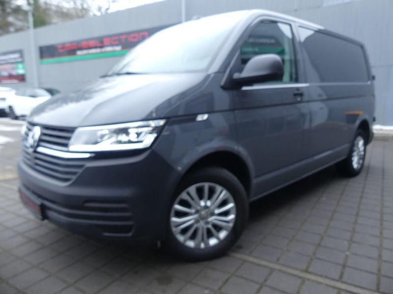 Gebraucht VW Transporter 150 PS (110 kW) 2022 Grau Van