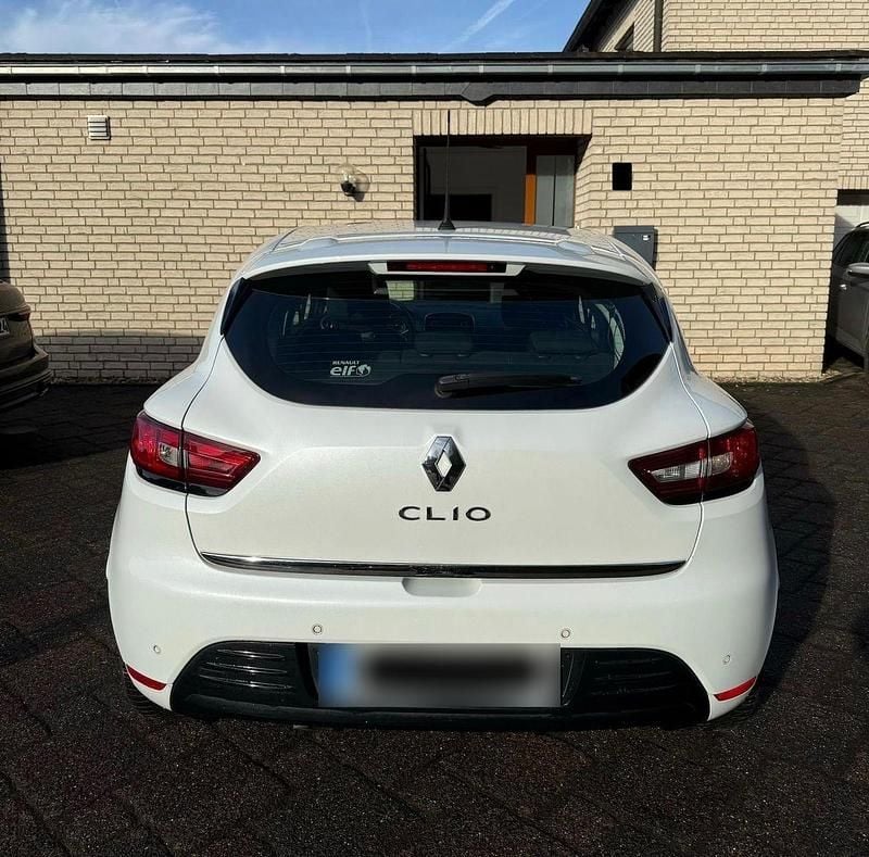 Gebraucht Renault Clio IV LIMITED 90 PS (66 kW) 2017 Weiß Kleinwagen