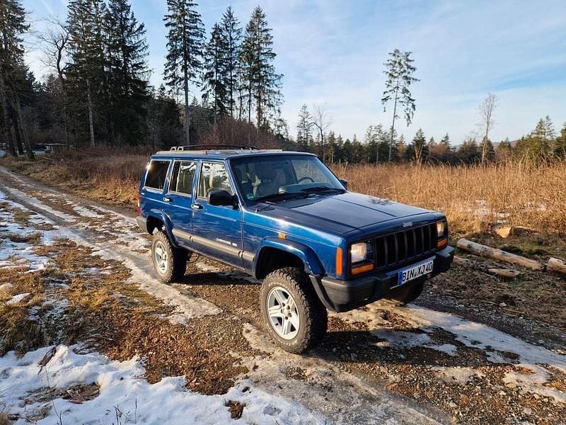 Blau Gebraucht 2000 Jeep Cherokee Limited SUV | 7.900 € (Fairer Preis) - Bild 1/4