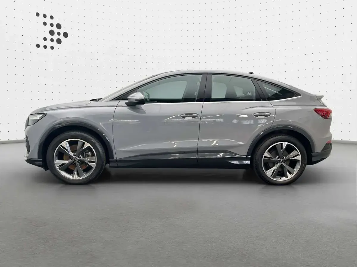 Gebraucht Audi Q4 e-tron 150 kW (204 PS) 2022 Kieselgrau SUV