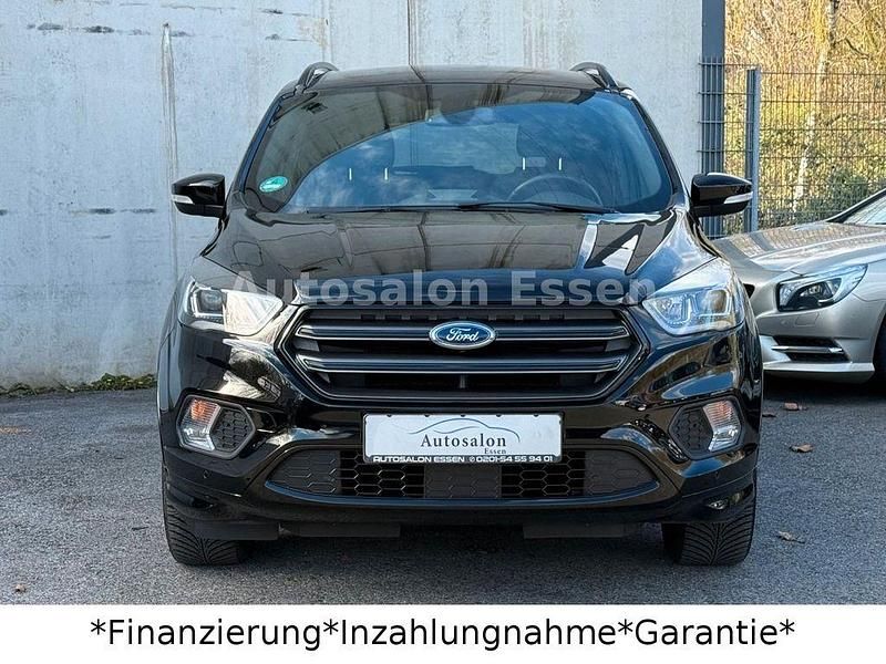 Gebraucht Ford Kuga ST-Line 175 PS (128 kW) 2019 Schwarz SUV