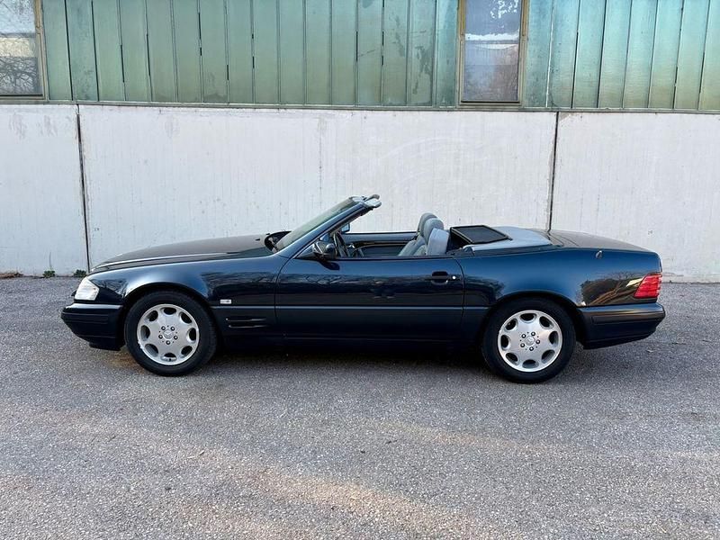 Gebraucht Mercedes SL320 231 PS (169 kW) 1997 Blau Cabrio