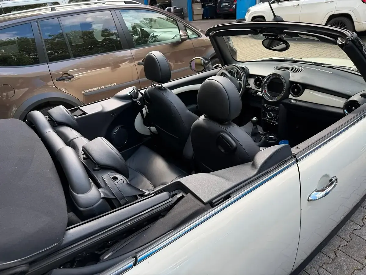 Gebraucht Mini Cooper Cabriolet 152 PS (111 kW) 2014 Weiß Cabrio