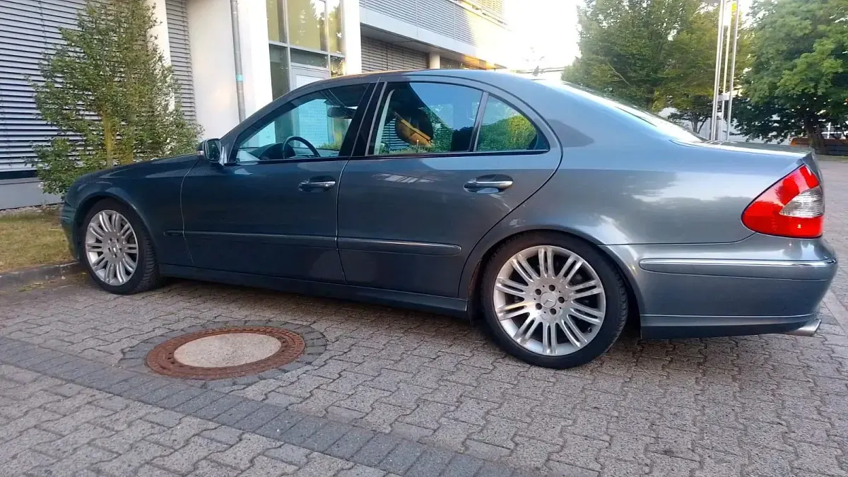 Gebraucht Mercedes E420 400 PS (294 kW) 2006 Grau Limousine