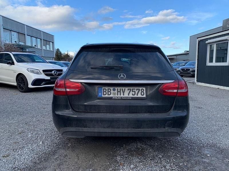 Gebraucht Mercedes C220 170 PS (125 kW) 2015 Schwarz Kombi