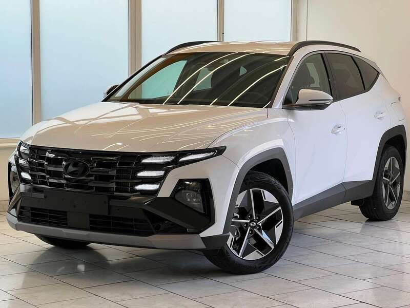 Atlas white / sol Neu 2025 Hyundai Tucson SUV | 29.999 € (Superpreis) - Bild 1/4