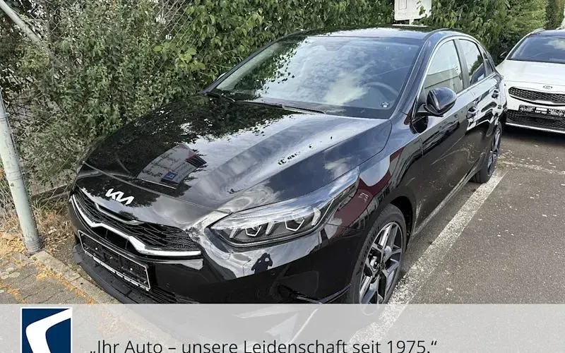 Nowe Kia Ceed 101 KM (74 kW) 2025 Czarny Hatchback
