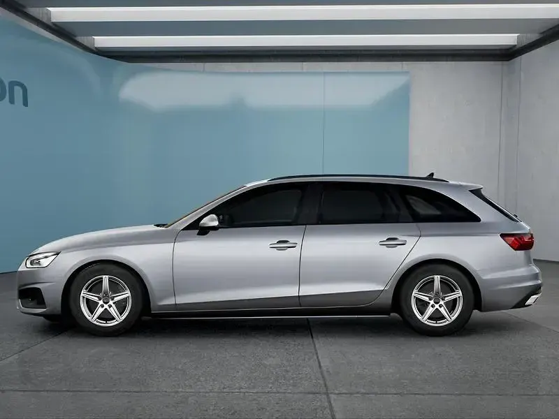 Gebraucht Audi A4 136 PS (100 kW) 2024 Silber Kombi