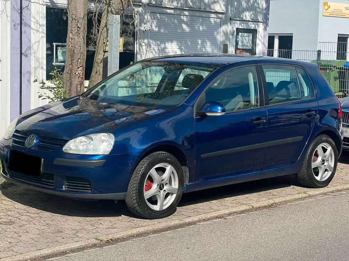 Gebraucht VW Golf V 75 PS (55 kW) 2005 Blau Kleinwagen