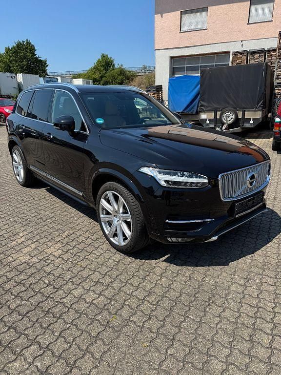 Schwarz Gebraucht 2015 Volvo XC90 Inscription SUV | 26.999 € (Fairer Preis) - Bild 1/4