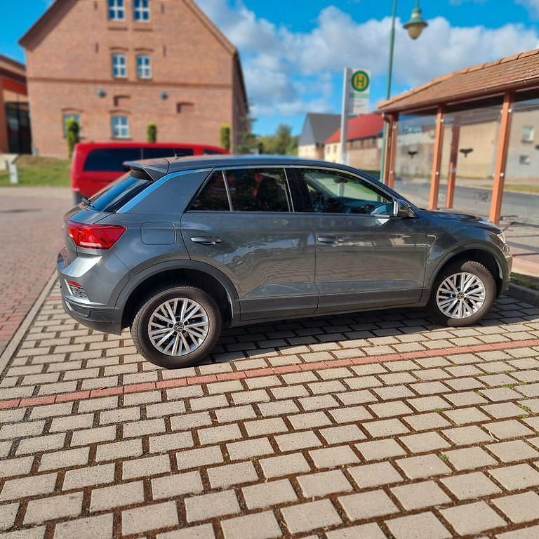 Grau Gebraucht 2020 VW T-Roc SUV | 18.000 € (Guter Preis) - Bild 1/4