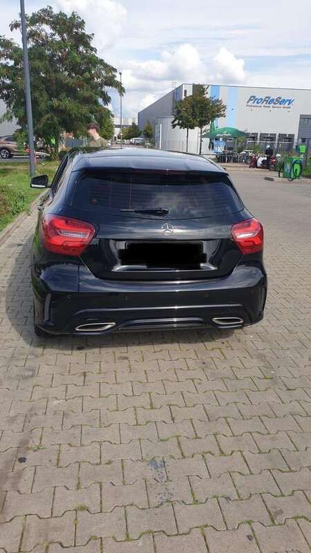 Schwarz Gebraucht 2016 Mercedes A180 AMG line Kleinwagen | 14.800 € (Fairer Preis) - Bild 1/4