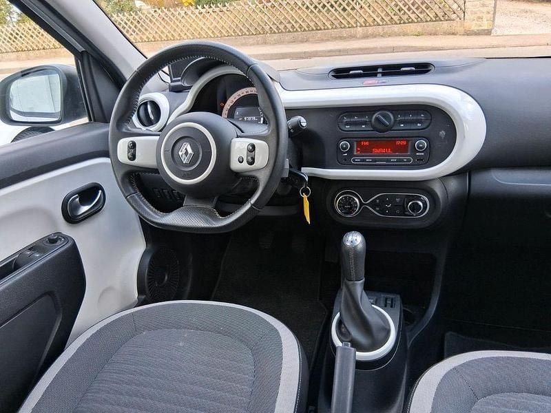 Gebraucht Renault Twingo Intens 71 PS (52 kW) 2017 Weiß Kleinwagen