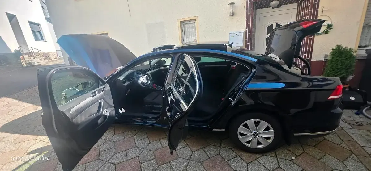 Gebraucht VW Passat 121 PS (88 kW) 2026 Schwarz Kombi