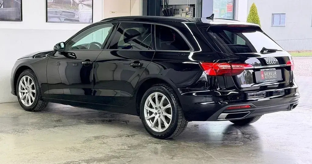 Gebraucht Audi A4 150 PS (110 kW) 2020 Brillantschwarz Kombi