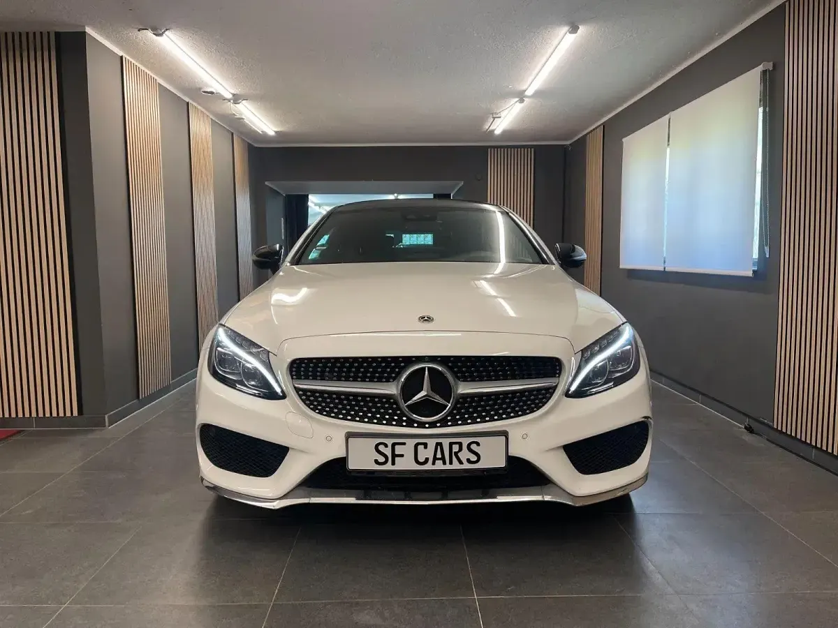 Gebraucht Mercedes C300 AMG line 245 PS (180 kW) 2016 Weiß Coupé