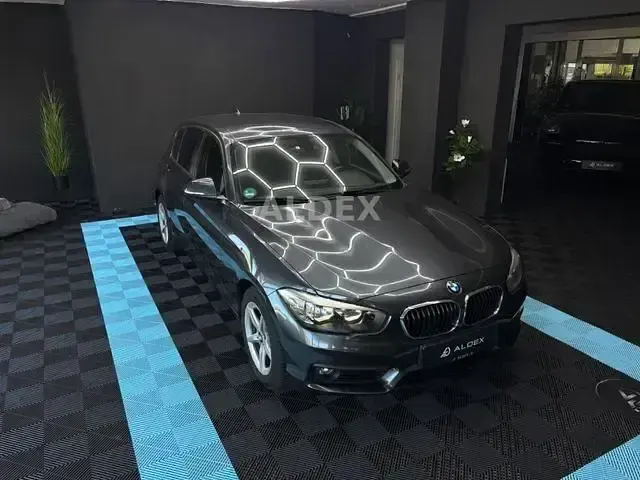 Gebraucht BMW 118 Performance 150 PS (110 kW) 2017 Grau Kleinwagen