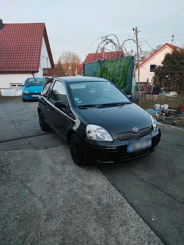 Schwarz Gebraucht 2005 Toyota Yaris Kleinwagen | 2.499 € (Teuer) - Bild 1/1