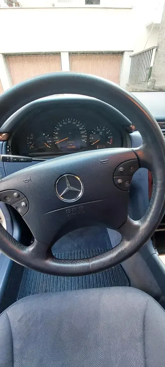 Gebraucht Mercedes E240 Elegance 170 PS (125 kW) 1999 Silber Limousine