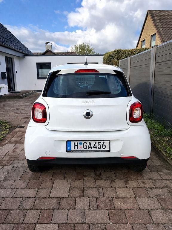 Second-hand Smart ForFour 71 CP (52 kW) 2015 Alb Hatchback