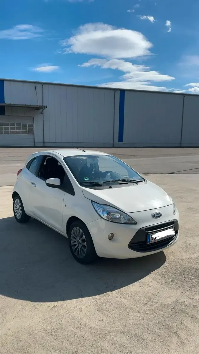 Gebraucht Ford Ka Trend 69 PS (50 kW) 2010 Weiß Kleinwagen
