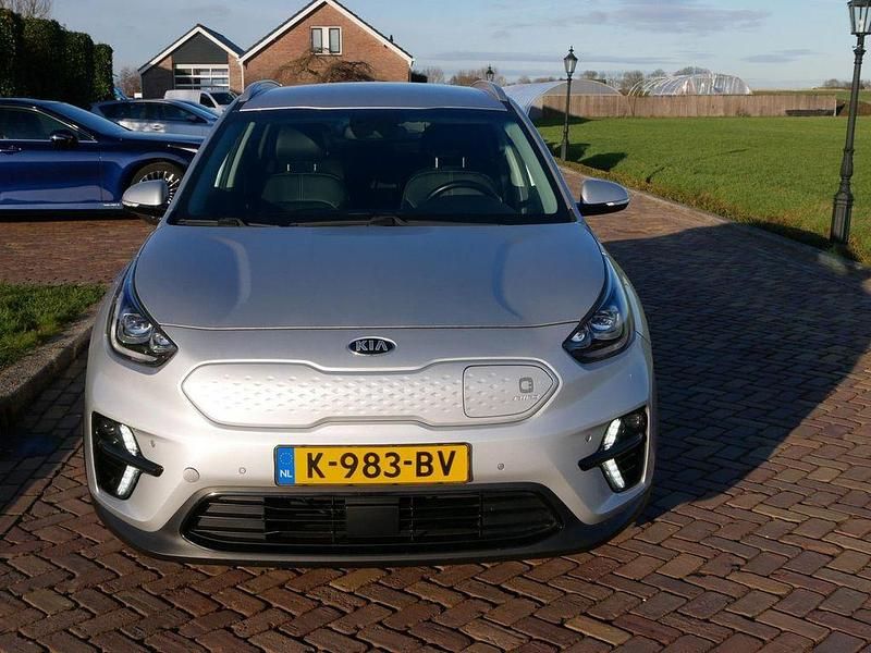 Gebraucht Kia e-Niro 150 kW (204 PS) 2020 Grau SUV