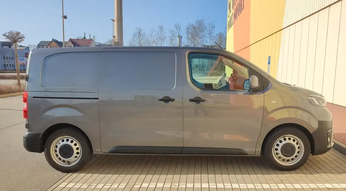 Używany Toyota Proace 116 KM (85 kW) 2018 Andere farben Minivan