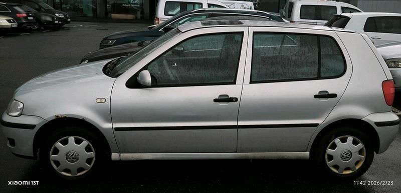 Gebraucht VW Polo 50 PS (36 kW) 1999 Silber Kleinwagen