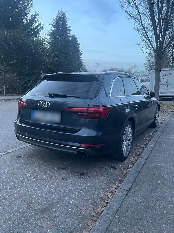 Gebraucht Audi A4 Sport 190 PS (139 kW) 2016 Grau Kombi