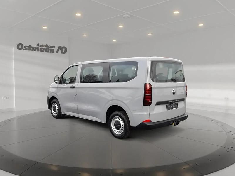 Neu VW Transporter 150 PS (110 kW) 2026 Stone grey Van