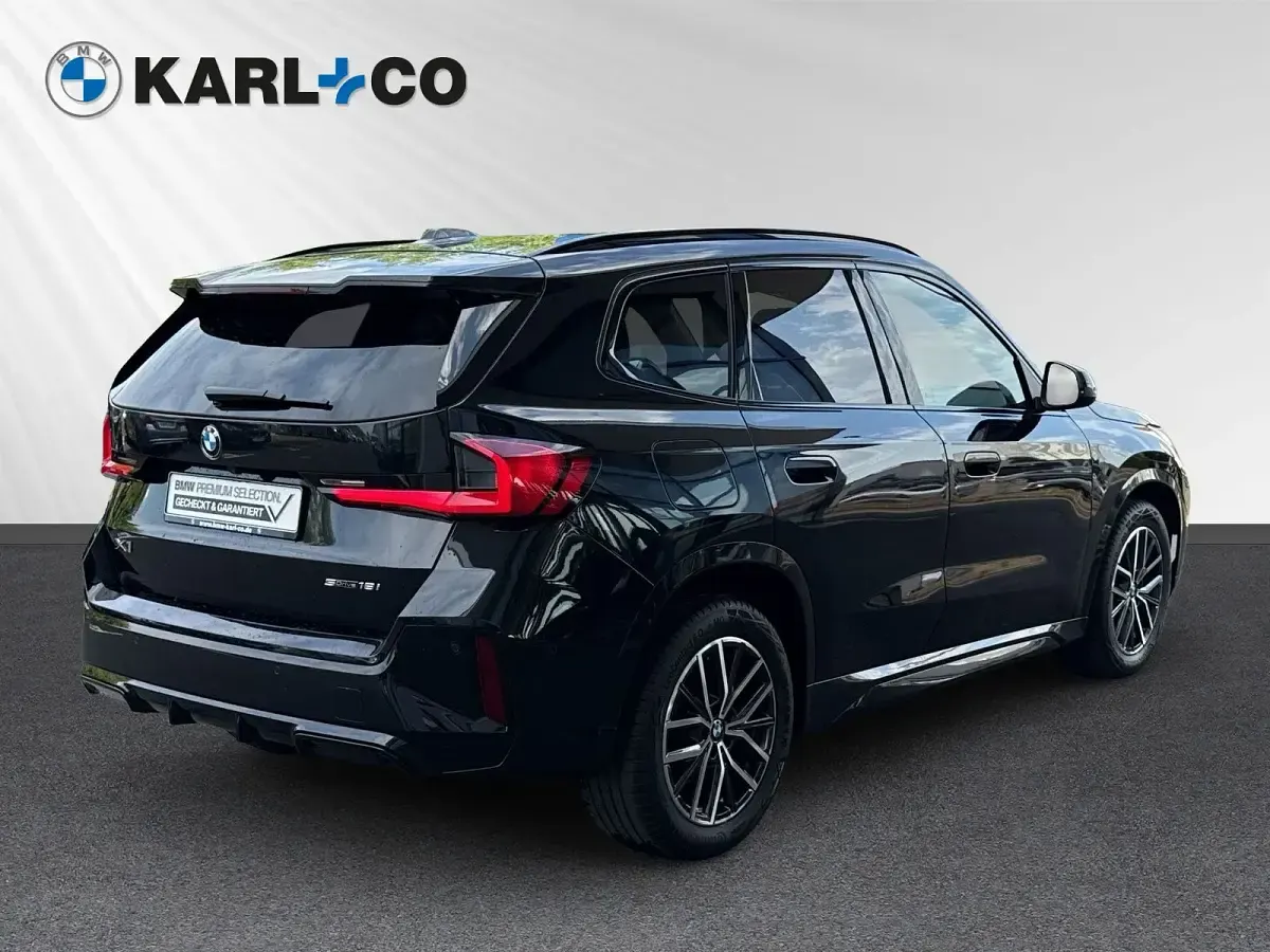 Gebraucht BMW X1 M Sport 136 PS (100 kW) 2025 Black sapphire metallic (schwarz) SUV