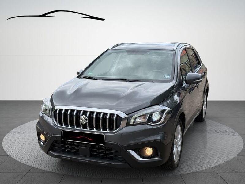 Grau Gebraucht 2018 Suzuki SX4 S-Cross SUV | 12.000 € (Fairer Preis) - Bild 1/4