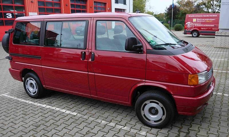 Gebraucht VW T4 110 PS (80 kW) 1995 Rot Van