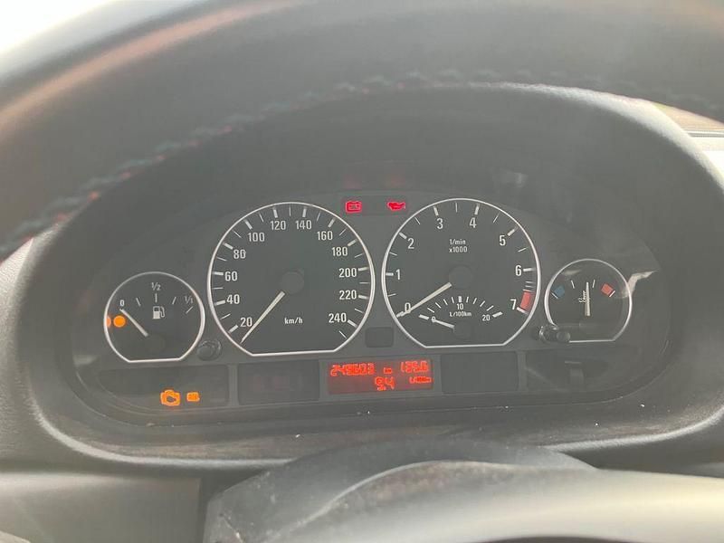 Gebraucht BMW 318 143 PS (105 kW) 2004 Blau Kombi