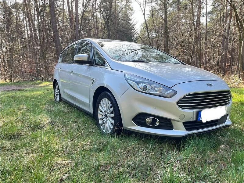 Gebraucht Ford S-MAX Titanium 150 PS (110 kW) 2016 Silber Van / Kleinbus